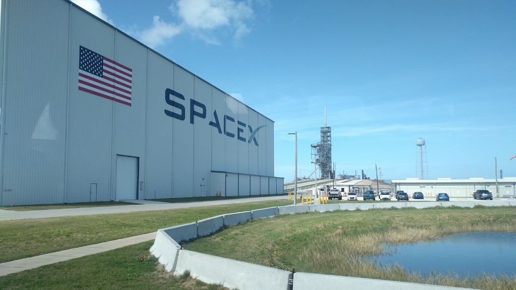 Will i be able to see spacex in the sky?